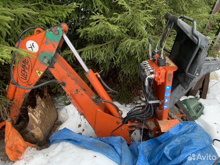 Навесной экскаватор