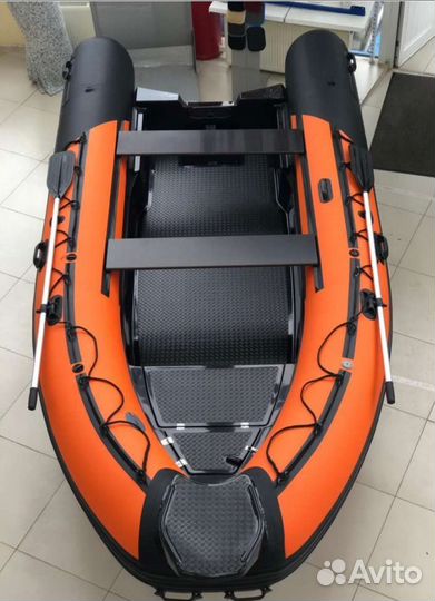 Лодка риб навигатор 380R PRO
