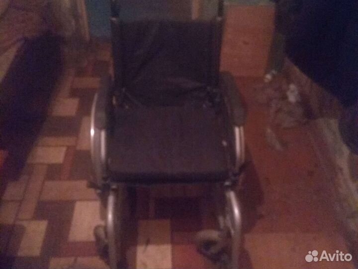 Инвалидная коляска складная бу