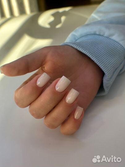 Маникюр педикюр