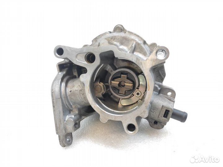 Насос вакуумный Volkswagen Tiguan 1 2.0 TSI 2012