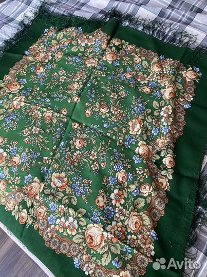 Павлопосадский шерстяной платок