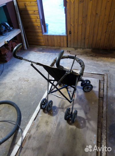 Отдам бесплатно коляску