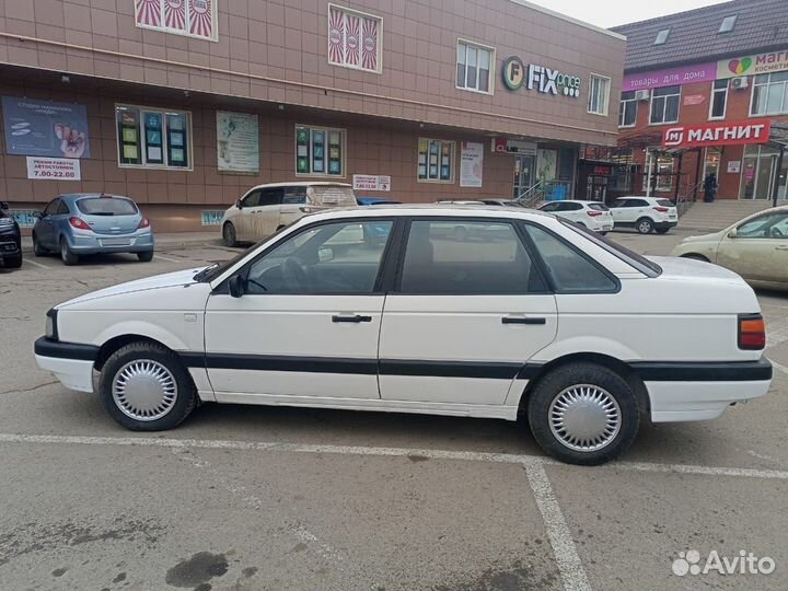 Volkswagen Passat 1.8 МТ, 1988, 270 000 км