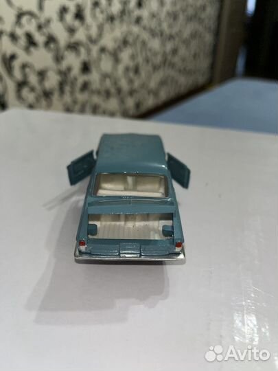 Волга газ М24-01 без ми модель 1:43