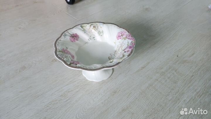 Конфетница новая