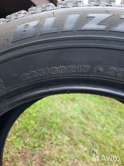 Bridgestone Blizzak VRX 225/60 R17 99S