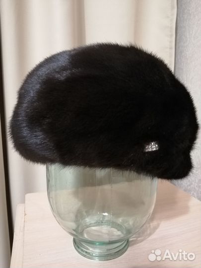 Берет женский норковый бу