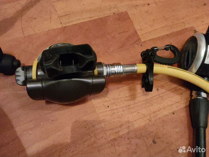 Регулятор давления.Aqualung Calipso 200. bar Din