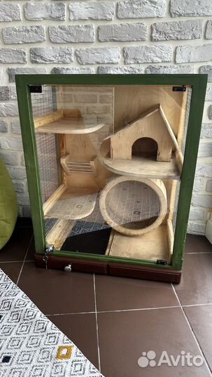 Клетка/витрина для шиншиллы