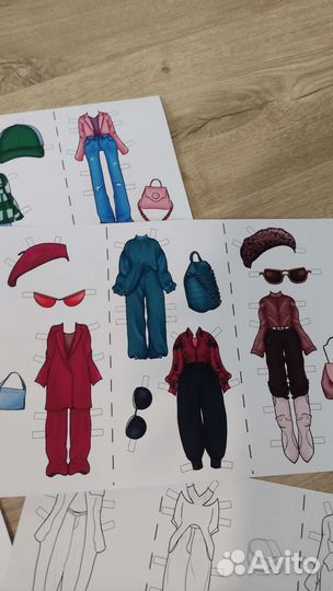 Бумажная кукла с одеждой