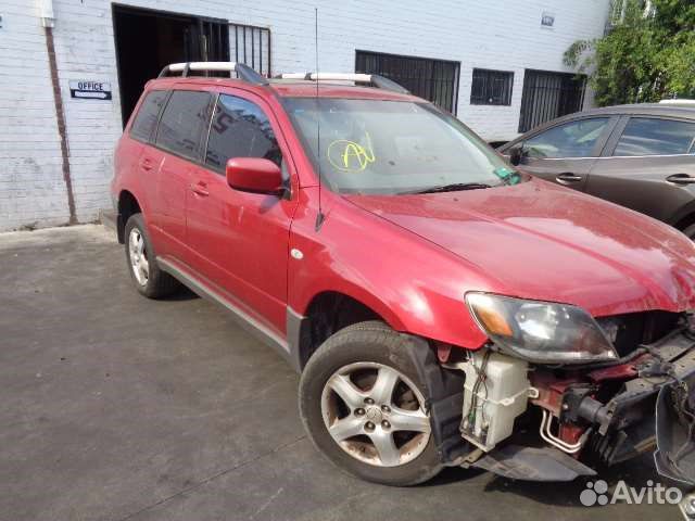 Разбор на запчасти Mitsubishi Outlander