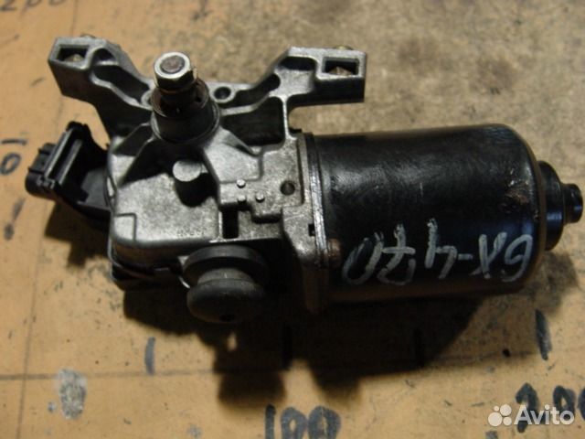 Моторчик стеклоочистителей перед Lexus GX470 07г