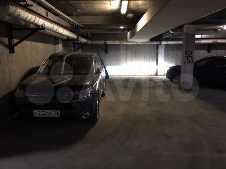 Машиноместо, 16 м²