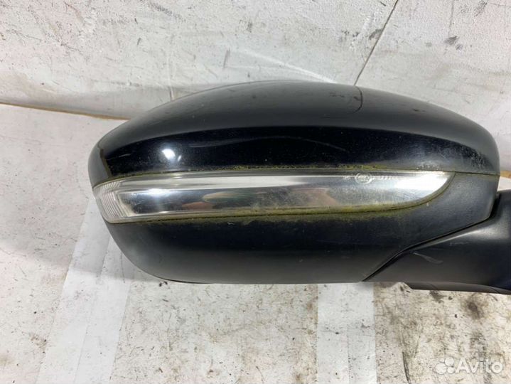 Зеркало правое Peugeot 208 82250937