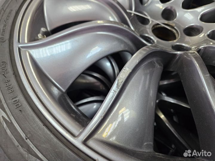 Колёса на Infiniti QX70 R21