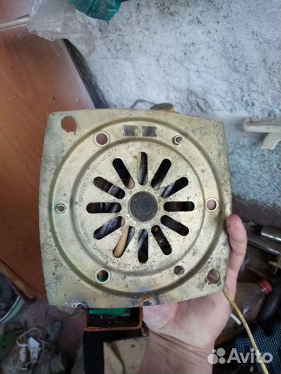 Двигатель на мощный вентилятор, вытяжку