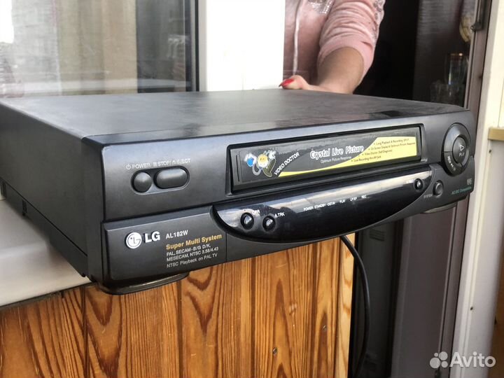 Видеомагнитофон LG al 182w