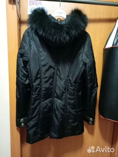 Пуховик зимний женский 42 44