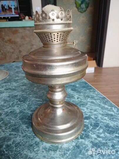 Лампа керосиновая