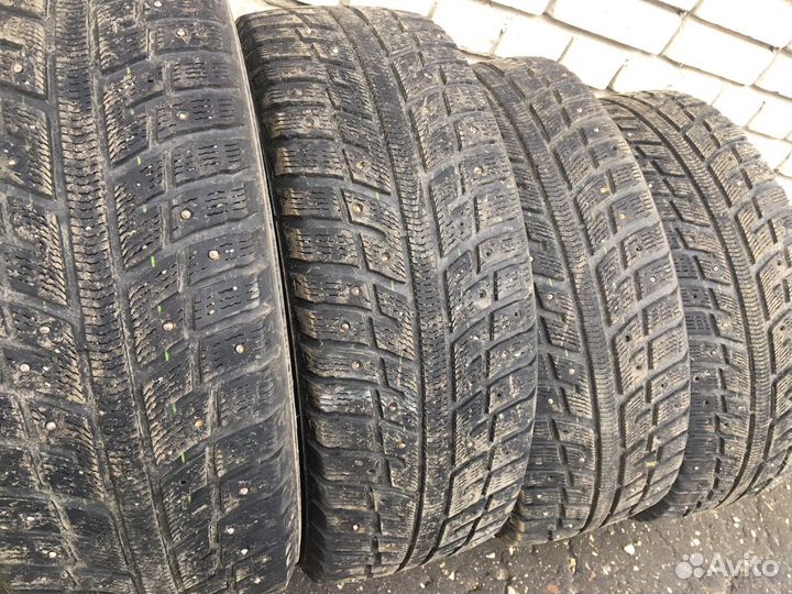 Kumho I'Zen KW22 215/55 R17