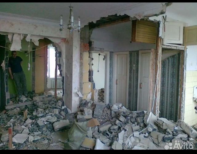 Разрушения снос стен кирпичных и бетонных