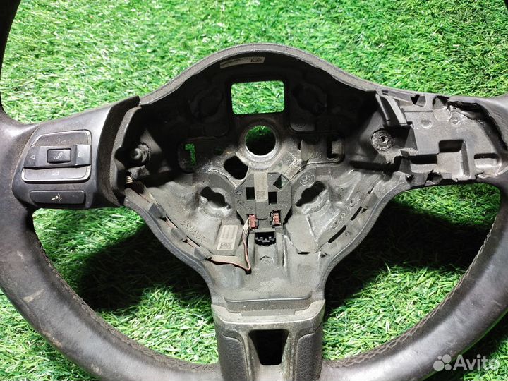 Рулевое колесо Volkswagen Polo (Mk5) V