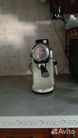 Кофеварка рожковая polaris