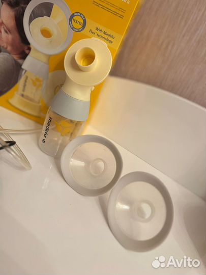 Молокоотсос электрический Medela