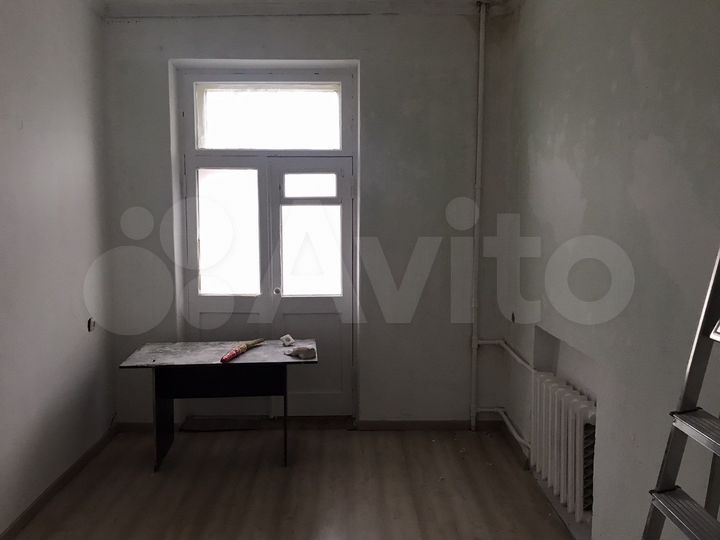 2-к. квартира, 45 м², 3/3 эт.