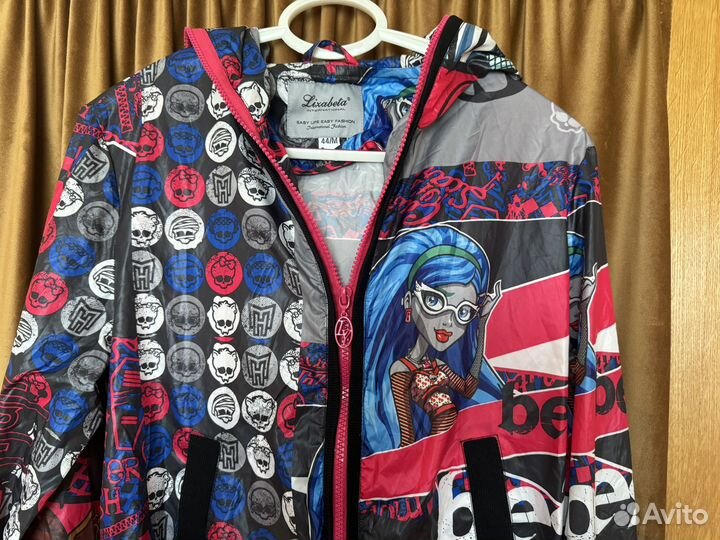 Ветровка для девочки