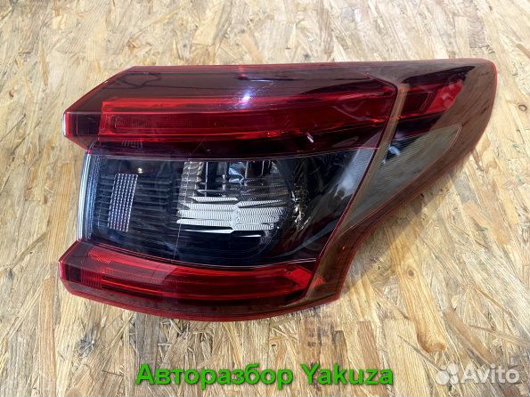 Ниссан Кашкай J11 правый фонарь в крыло