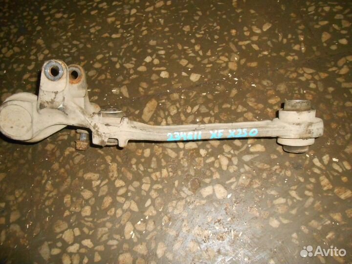 Рычаг подвески передний левый нижний поперечный