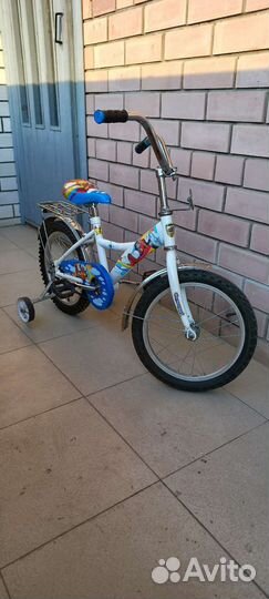 Велосипед детский. Диаметр колёс 16
