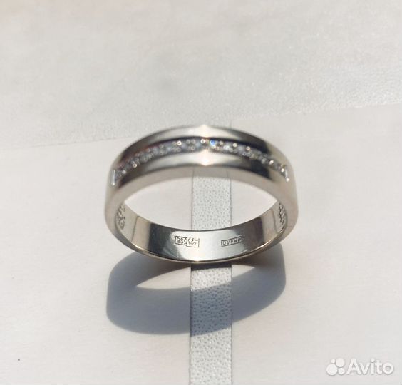Кольцо белое золото с бриллиантами