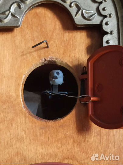 Часы настенные с кукушкой