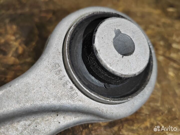 Рычаг передний левый Volkswagen Touareg 3 2019