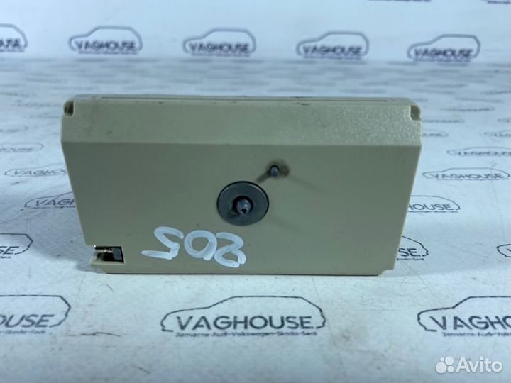 Усилитель антенны Land Rover Range Rover Vogue 4