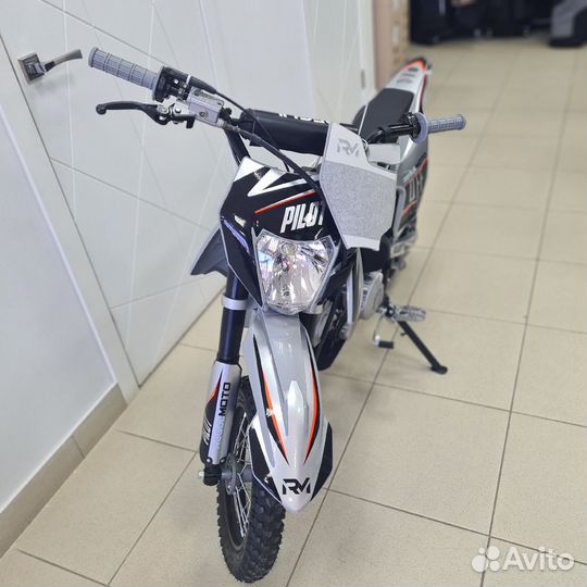 Питбайк Regulmoto pilot EA 12/10