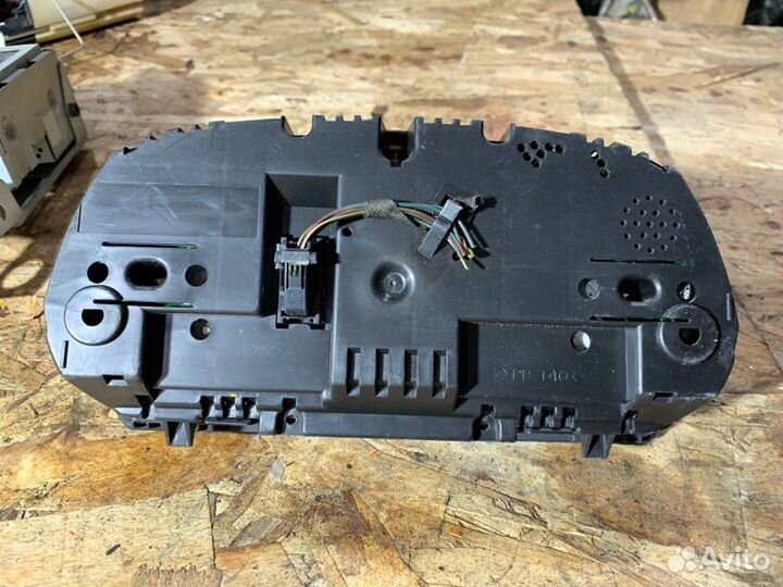 Панель приборов Bmw 3 E90 седан N46B20BA 2004-2007