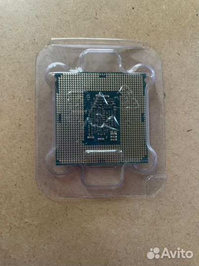 Процессор Intel Core i3 - 8100