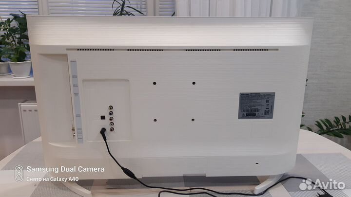 Телевизор Samsung 32 дюйма