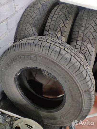 Michelin 4X4 A/T 235/85 R16