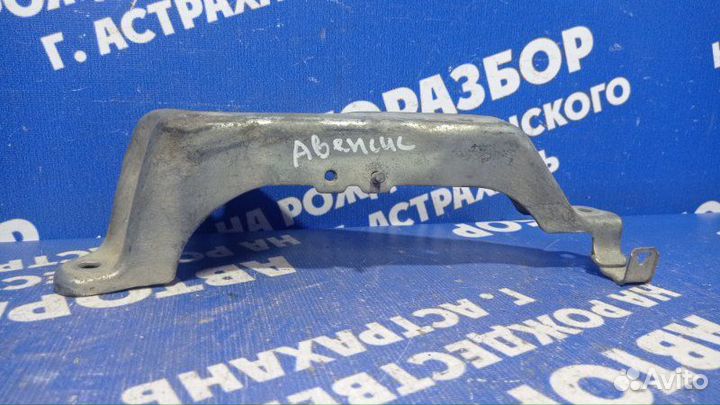 Кронштейн впускного коллектора Toyota Avensis