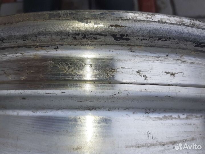 Диск литой 1 штука 17 с Субару 5х100