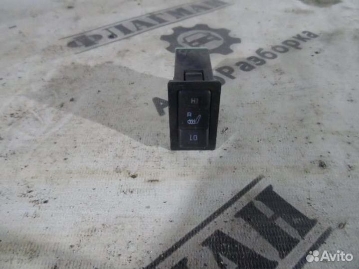 Кнопка обогрева сидений правая Chery Tiggo Fl
