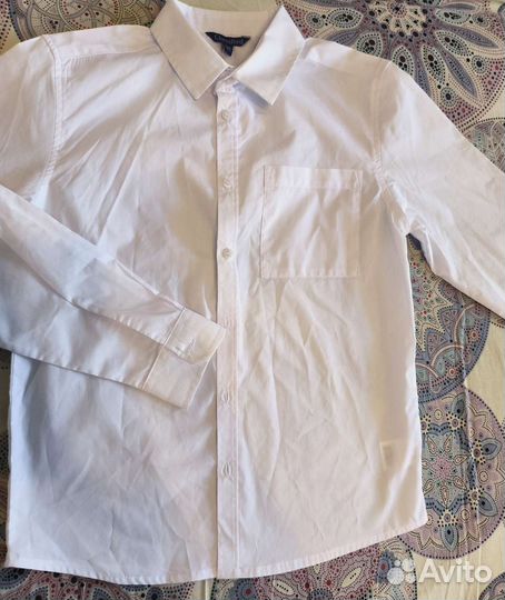 2 рубашки белые 140размер