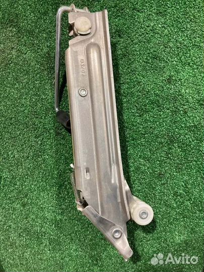 Домкрат Audi A6 C6 AUK 2007