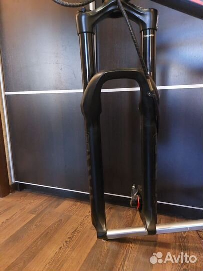 Вилка Rock shox Yari RC 160 mm, 29'' boost