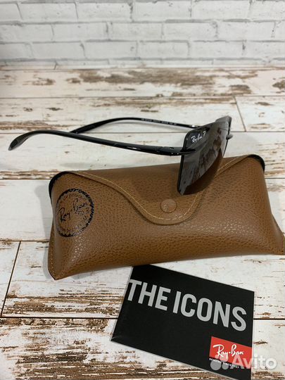 Солнцезащитные очки Ray Ban